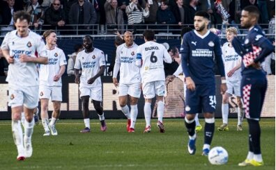 PSV'den �ampiyonluk ilan�na erteleme!