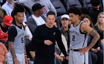 NBA'de Spurs, Bat� Konferans� finaline y�kseldi