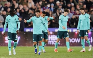 Ba�ar�dan ��k��e: Wolverhampton'un 7 y�ll�k eriyi�i!