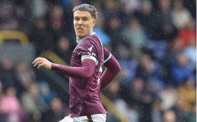 Premier Lig'de kaleler �a�t�!