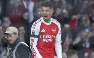 Arsenal, �ampiyonlu�a ko�uyor!