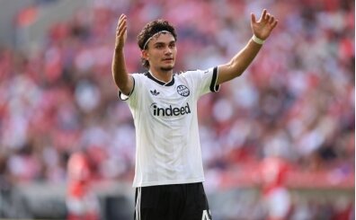 Can Uzun duble yapt�, Frankfurt �� golle kazand�