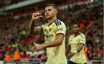 Sunderland kaçırdı, Arsenal affetmedi! 4'te 4
