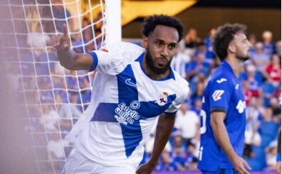 Aubameyang, Deportivo'da u�uyor!