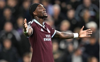 Tammy Abraham'dan Fenerbah�e ma�� sonras� kartall� payla��m!