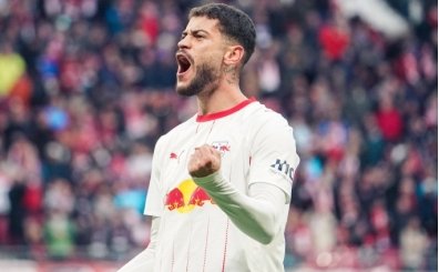 Romulo yıldızlaştı, Leipzig rahat kazandı