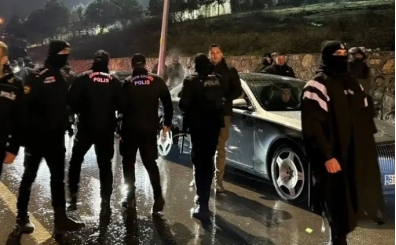 Kocaeli'de Ertu�rul Do�an'�n arabas�na sald�r�