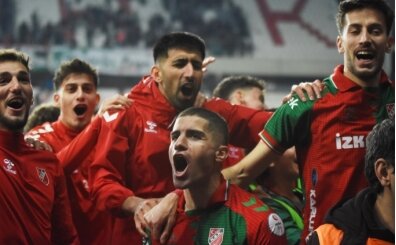 Kar��yaka, �zmir derbisinde g�len taraf