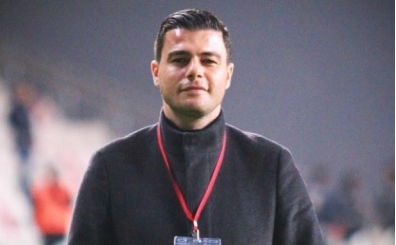 Kar��yaka'da sportif direkt�r istifas� geldi