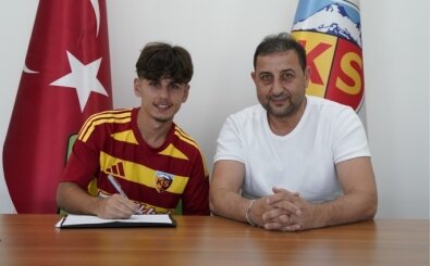 Kayserispor, Mikail Kulaks�z ile profesyonel s�zle�me imzalad�