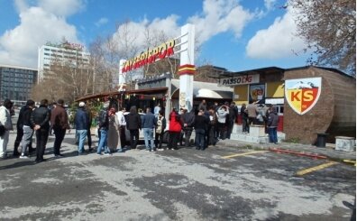 Kayserispor taraftarlar�ndan Fenerbah�e ma��n�n biletlerine b�y�k ilgi