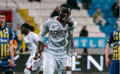 Mouandilmadji'den Galatasaray formas� i�in �z�r