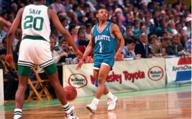 Hornets, Muggsy Bogues'un formas�n� emekliye ay�r�yor