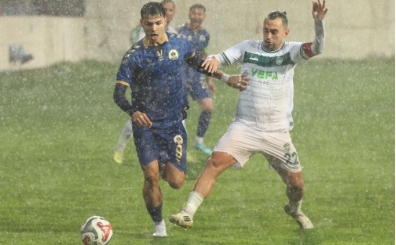 Menemen FK a��r zeminde f�rsat tepti