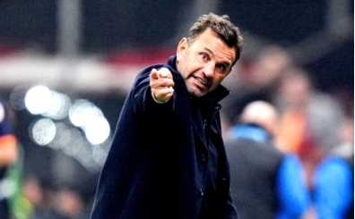 Galatasaray, stoper transferini rafa kald�rd�