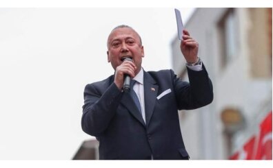 �zkan Yal�m kimdir, ka� ya��nda? �zkan Yal�m evli mi?