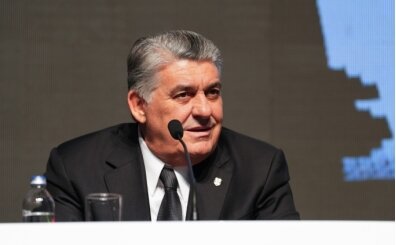 Serdal Adal�'dan TFF'ye tepki! Dursun �zbek'e destek