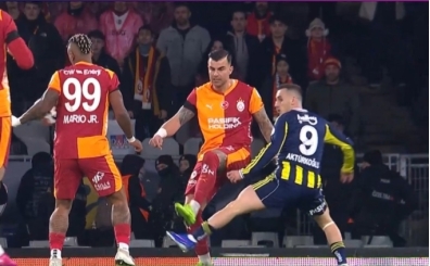 Fenerbah�e'den penalt� beklentisi, Galatasaray'da kart itiraz�!