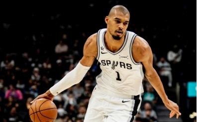 Wemby'den All-Star mesaj�: 'B�y�k oyuncular benim kadar sert oynas�n'