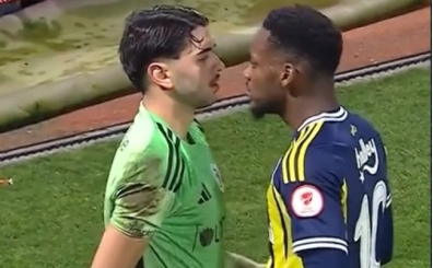 Mert G�nok'tan gen� Beytullah'a forma jesti