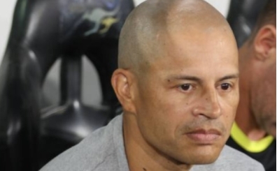 Alex de Souza'n�n Operario'daki g�revine son verildi