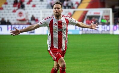 Antalyaspor, on ki�ilik Ey�pspor'a kar�� ikinci yar� a��ld�!