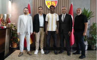 Kayserispor'da tarihi g�n! 15 transfer birden!