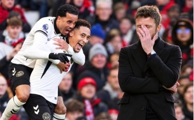 Old Trafford kar��t�, Manchester United darmada��n!