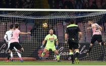 Napoli, Palermo depremiyse sarsld!