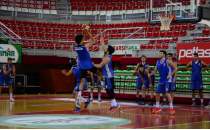 Pnar Karyaka'dan st ste transferler! 