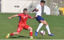 Millilere Yunus Akgn'n gol yetmedi