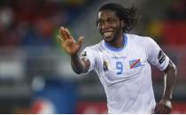 Bursaspor'da forvete Dieumerci Mbokani ata