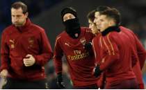 talyan devleri Mesut zil'in peinde