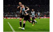 Newcastle United'dan MANU'ya tek at