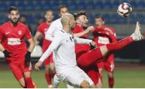 Akhisar son dakikalarda avantaj kapt!
