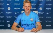 Zinchenko 2024'e kadar Manchester City'de