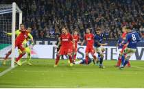 Schalke 04, liderlik frsatn elinin tersiyle itti!