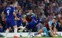 Chelsea'ye evinde ok! Burnley'den elme...