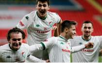 Bursaspor, 5-4'lk nefes kesen mata turlad!