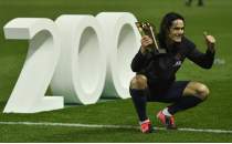 Van Persie'den United'a Cavani mesajı