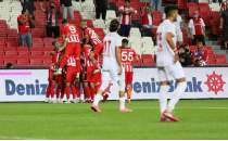 Yasin ztekin ov: Hat-trick ve 3 puan