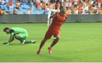 Adanaspor yarm dzine gol att, 3 puan kapt!