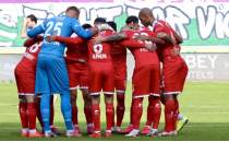 Antalyaspor ilk yary be malk yenilmezlik serisiyle tamamlad