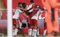 Monaco'nun zirve inad sryor!