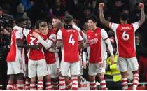 Arsenal, Elland Road'da yine kazand!