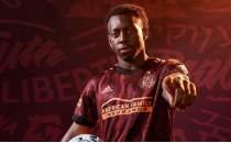 Galatasaray'da 4 sol bek aday iin byk mesai