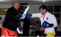 Dnya ikincisi Sefa Kksal, Kick Boks Avrupa ampiyonas'na hazrlanyor