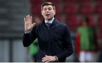 Steven Gerard Aston Villa iin Londra'ya geldi