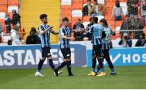 Adana Demirspor evinde Baakehir'i devirdi