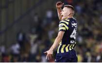 Jorge Jesus bir tek Szalai'den vazgeemedi